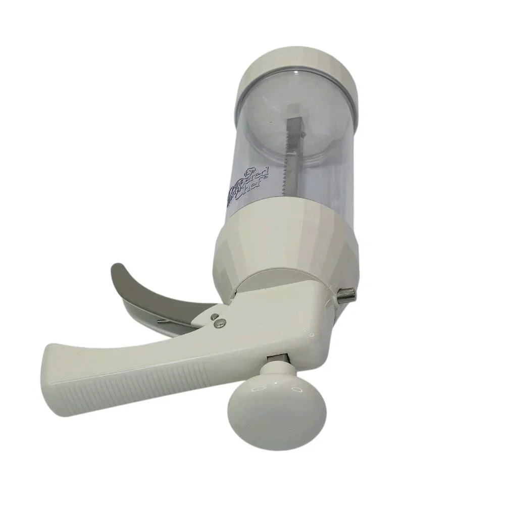 The Pampered Chef #1525 Cookie Press With 16 Cookie Discs
